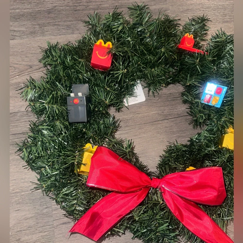 NWT McDonald’s Ornaments Inspired Medium Christmas Wreath
